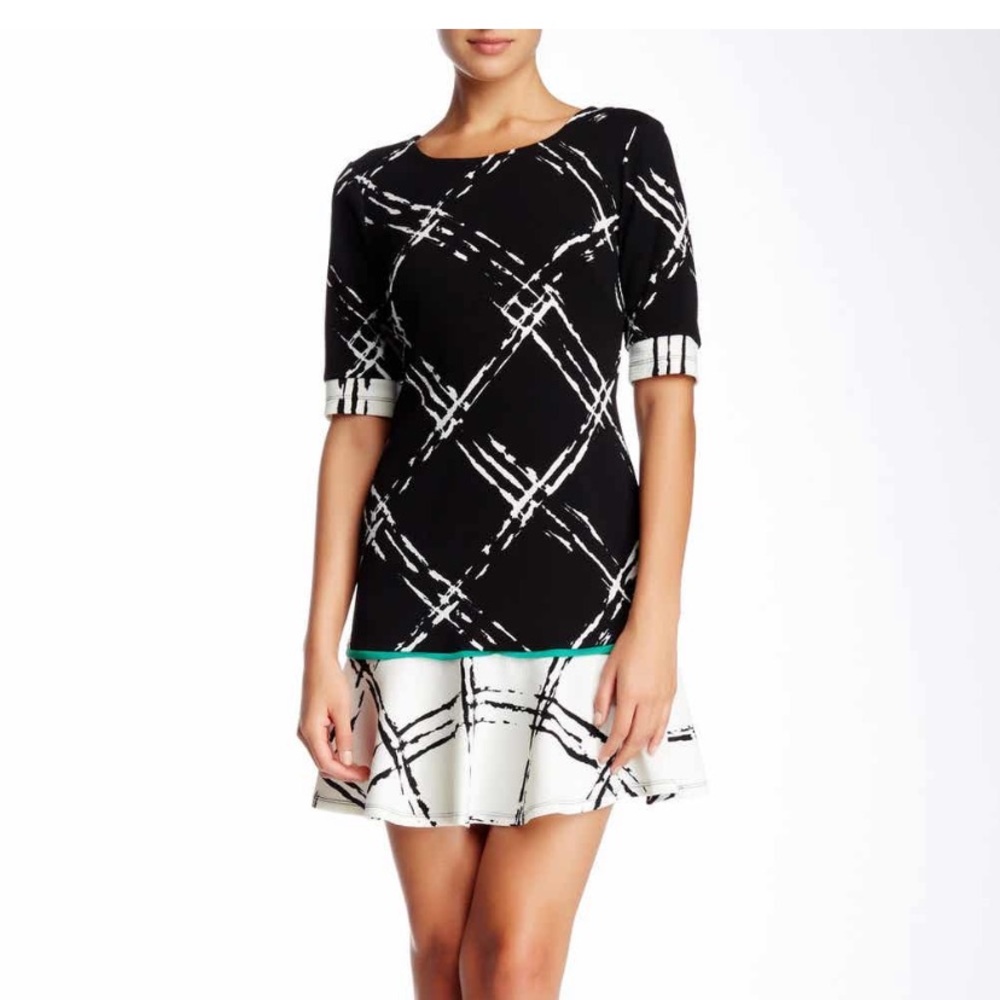 Robbie Bee Ruffle Hem Printed Dress